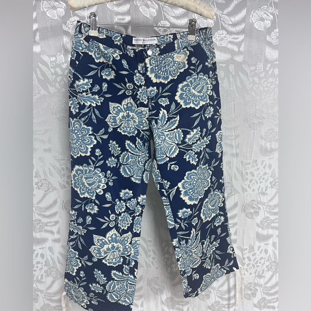 Women Tommy Hilfiger Capris